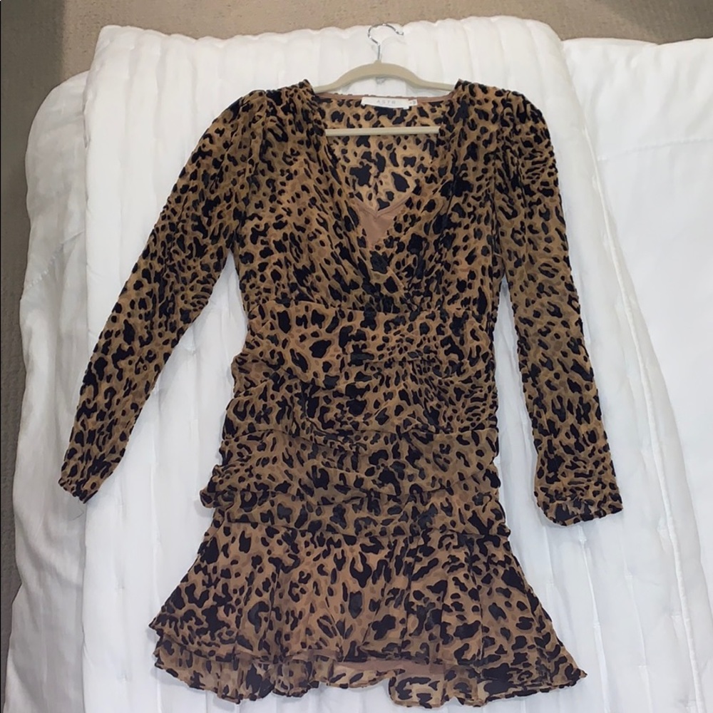 ASTR Nikita Leopard Print Long Sleeve Minidress